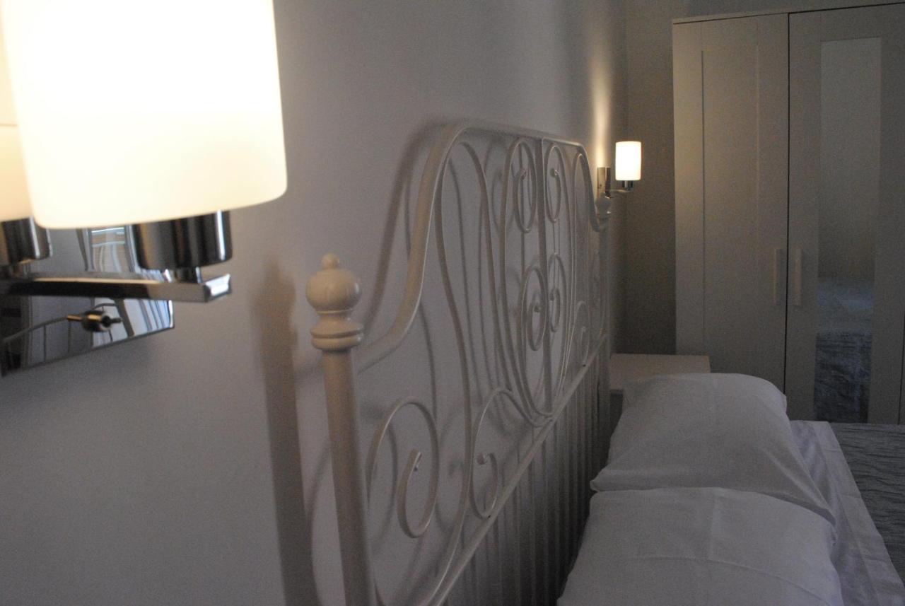 Mareluna Rooms Margherita Di Savoia Exterior foto